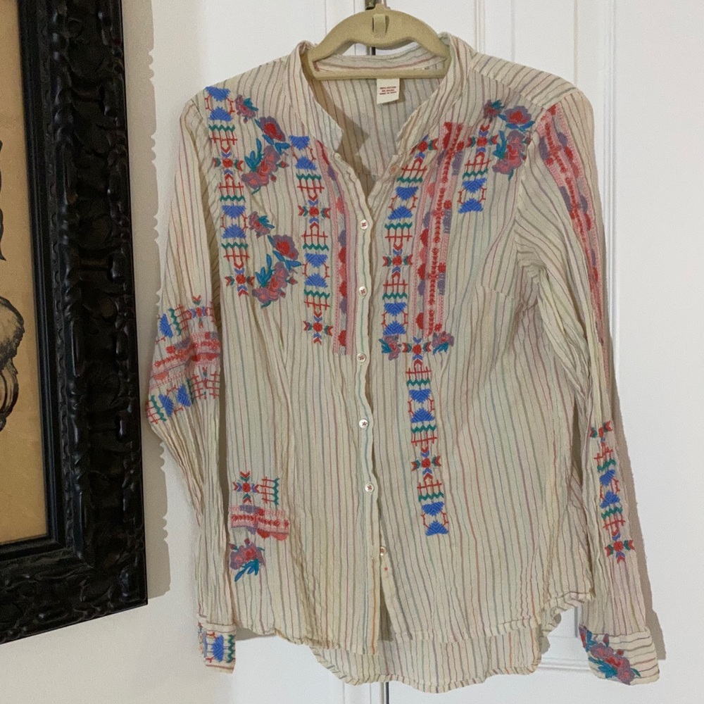 Sundance Embroidered Button Down